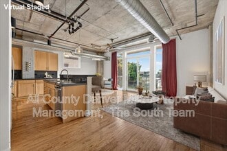Building Photo - 3201 Shoshone St