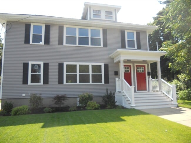 Building Photo - 162 Weston St
