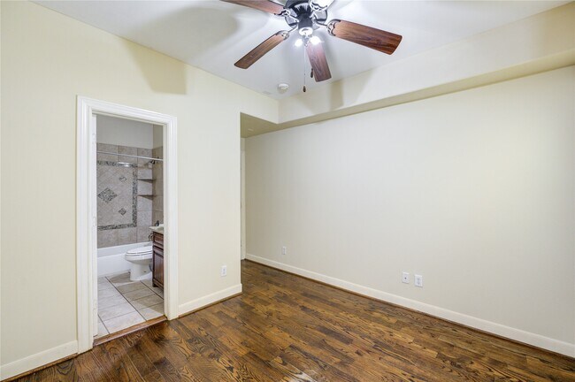 Building Photo - 5813 Washington Ave