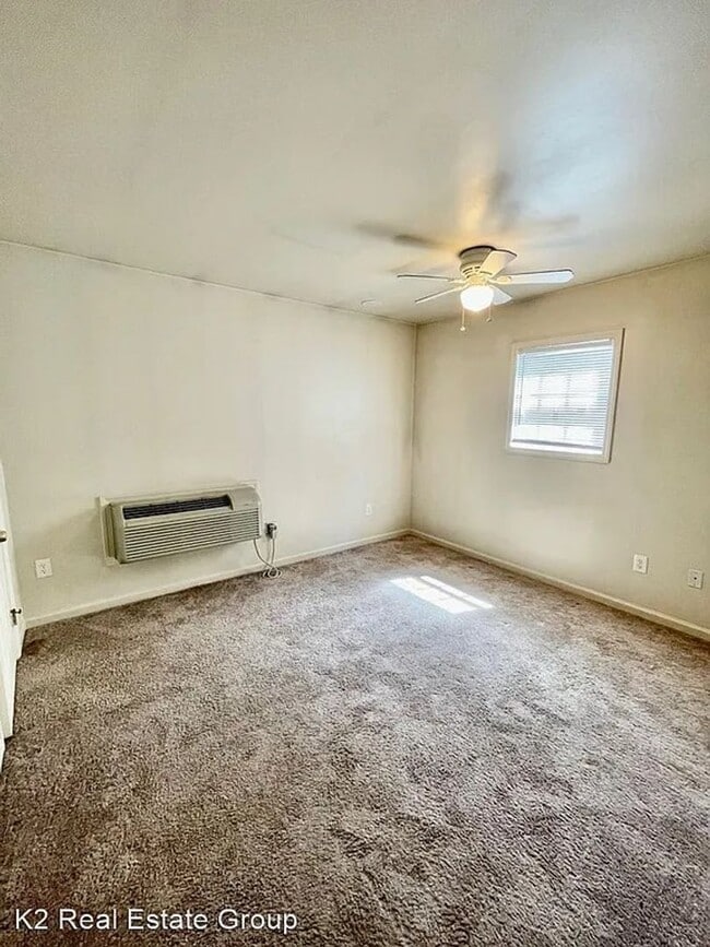 Building Photo - Cute and charming 1 Bedroom 1 bath apartme...
