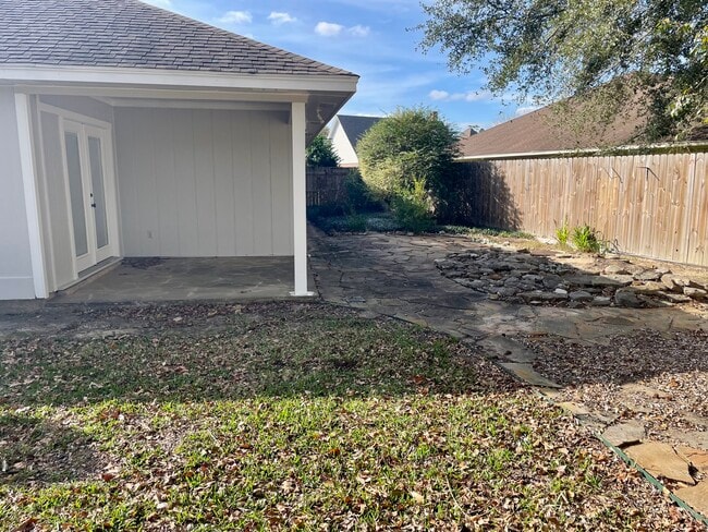 Building Photo - 870 Fenway Park