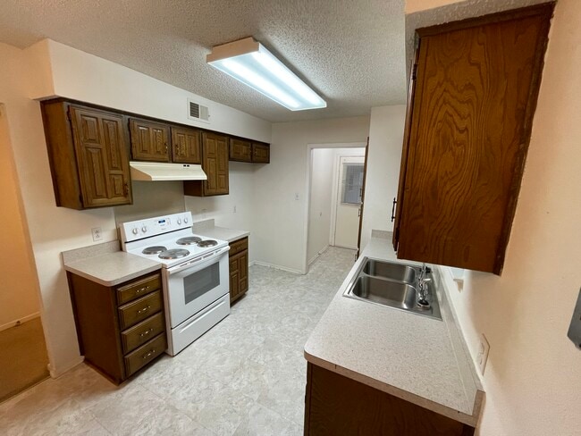 Building Photo - 924 Cottonwood Trail