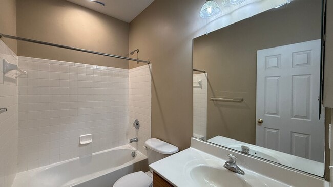 Building Photo - Somerset Ridge