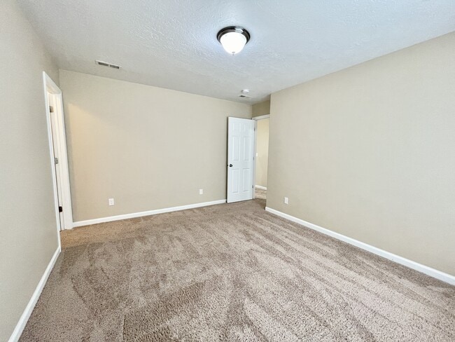 Building Photo - 3859 W Young Lucerne Cir