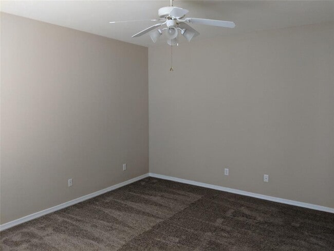 Building Photo - 21111 Sweet River Ln