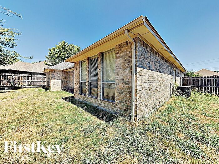Building Photo - 10163 Trail Ridge Dr