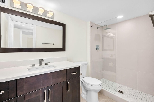 Building Photo - 1000 S Ocean Blvd