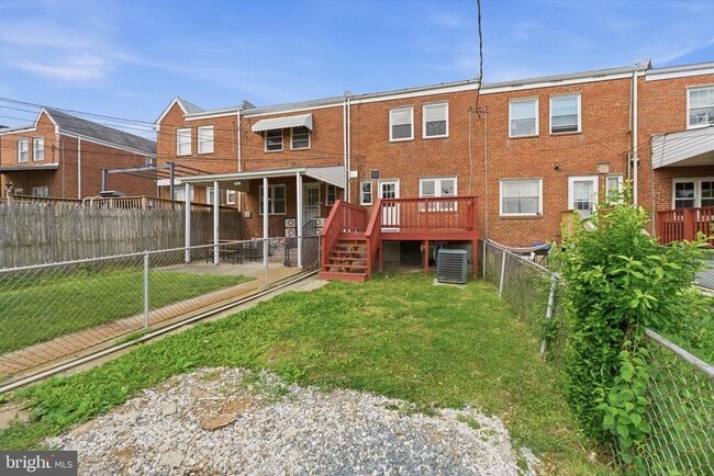 Building Photo - 849 Loalan Ave