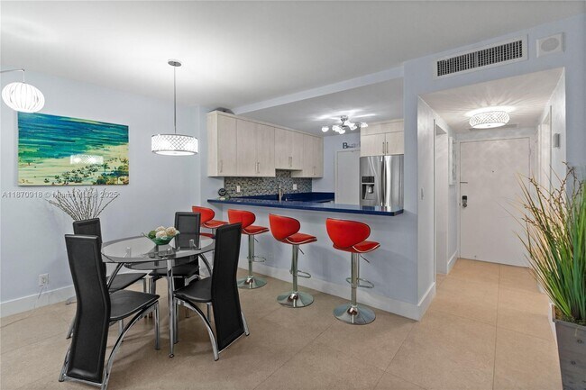 Building Photo - 3725 S Ocean Dr