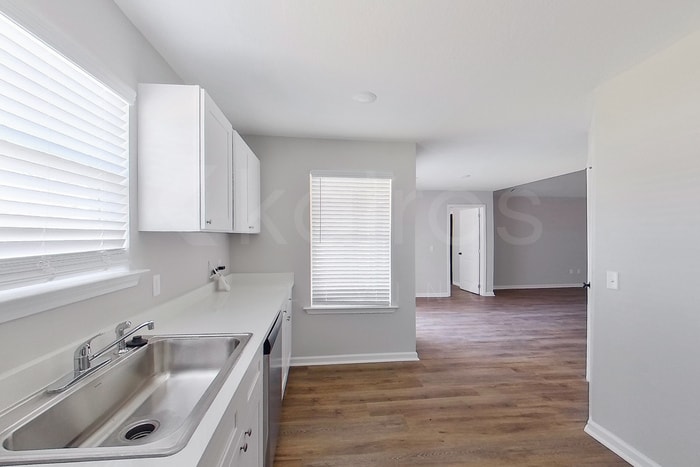 Building Photo - 104 Cottage Grove Rd