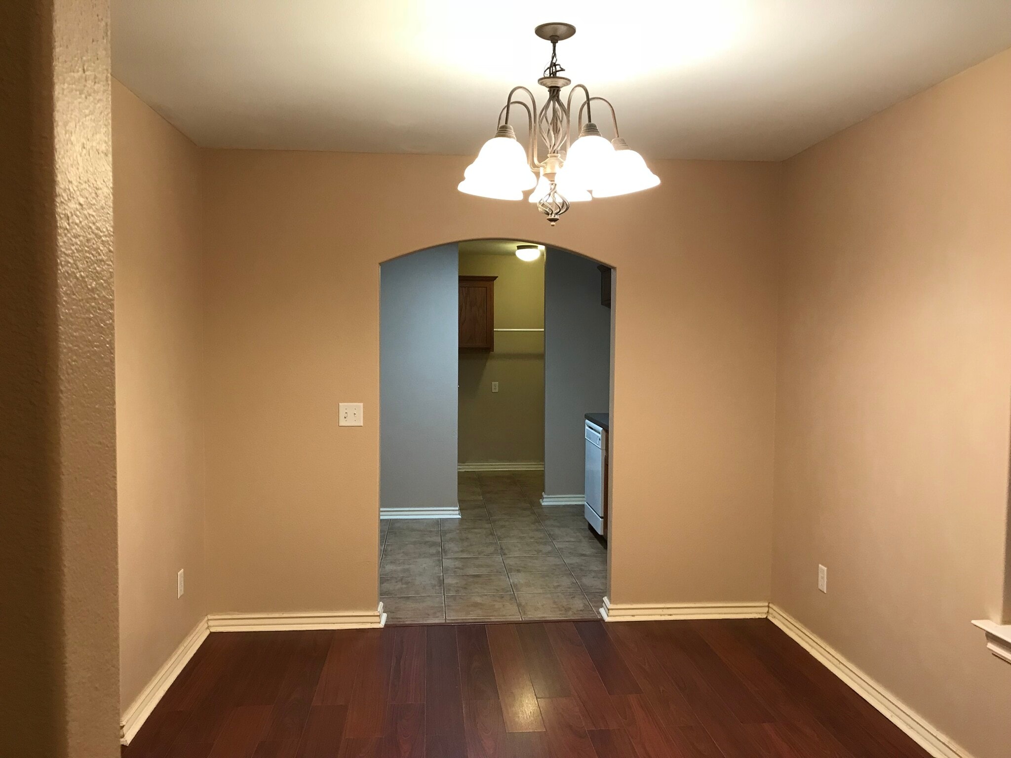 Building Photo - 775 Washburn Dr