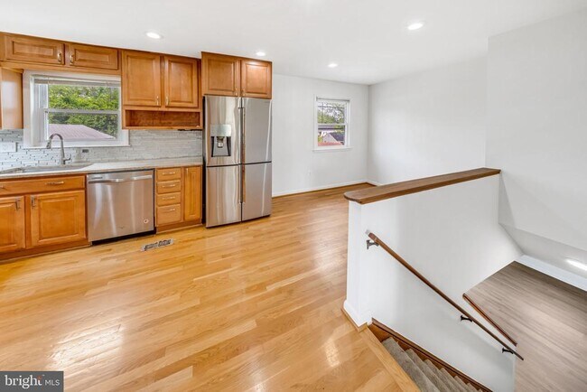 Building Photo - 7411 Tillman Dr