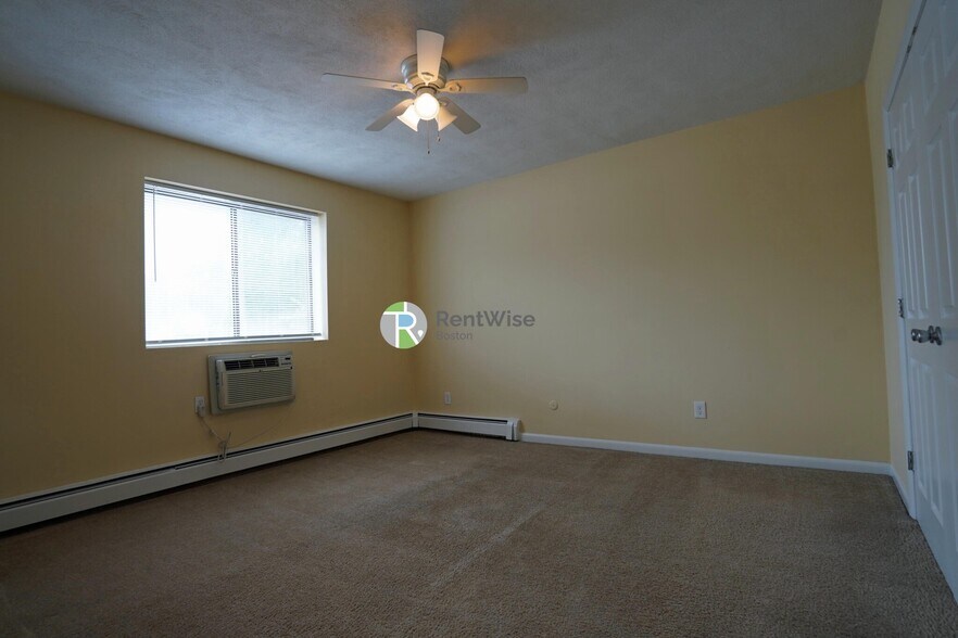 Building Photo - 106 Tremont St