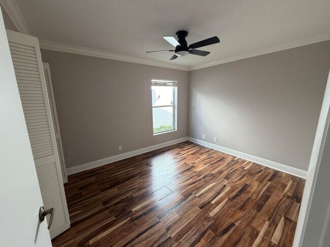 Building Photo - 7657 Sanctuary Dr