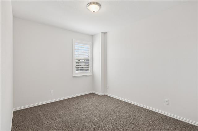 Building Photo - 5805 Canyon Oaks Ln