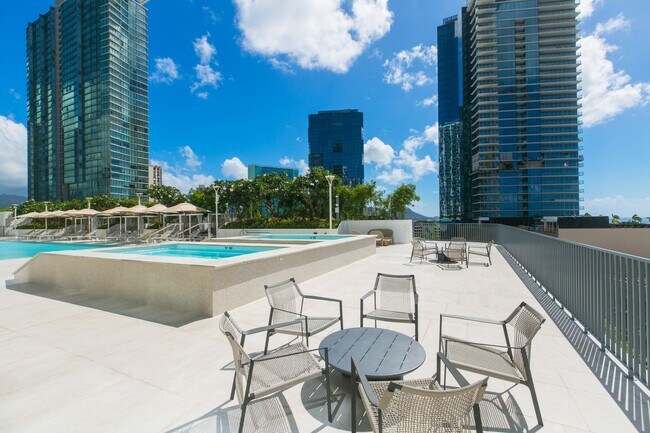 Building Photo - KOULA 2b2b1pkg Ready to Move In!