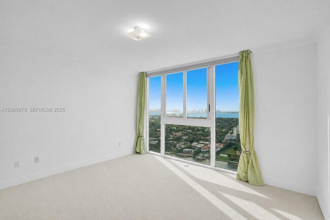 Building Photo - 4775 Collins Ave