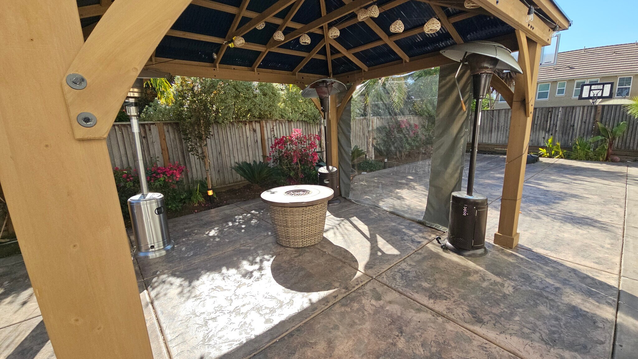 Building Photo - 6 Farentino Ct