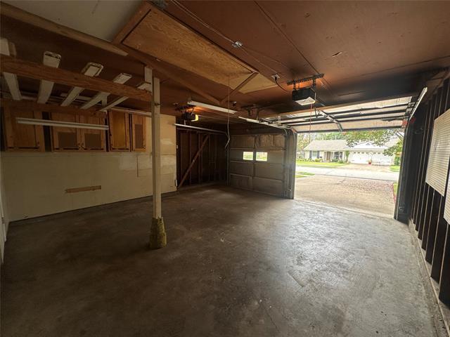 Building Photo - 102 Brookwood Dr