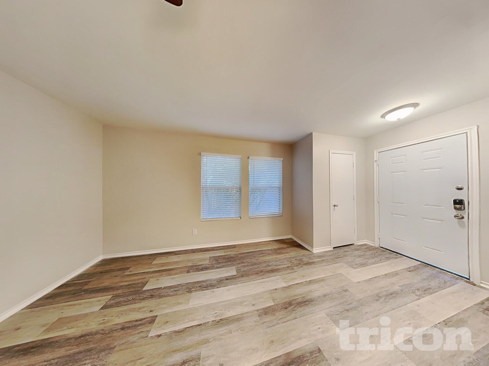 Building Photo - 160 Hanging Moss Dr