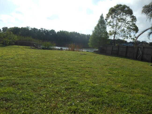 Building Photo - 10629 101st St N