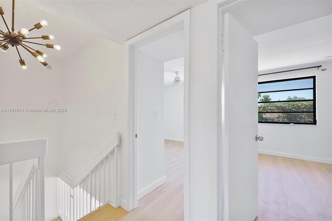 Building Photo - 3809 SW 82nd Ave