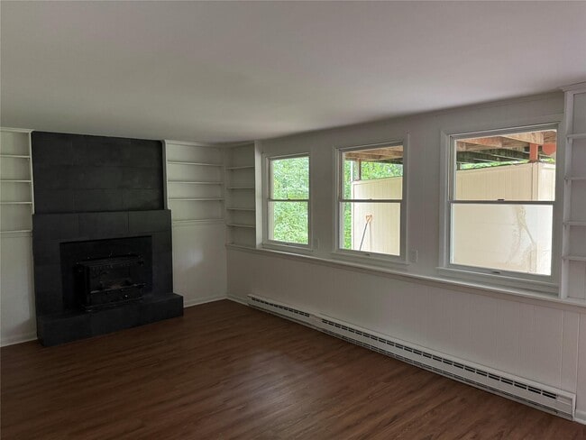 Building Photo - 51 Glenerie Ln