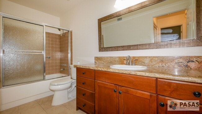 Building Photo - Point Loma Condo - Single-Story End Unit with Sunroom & 2 Covered Parking Spots