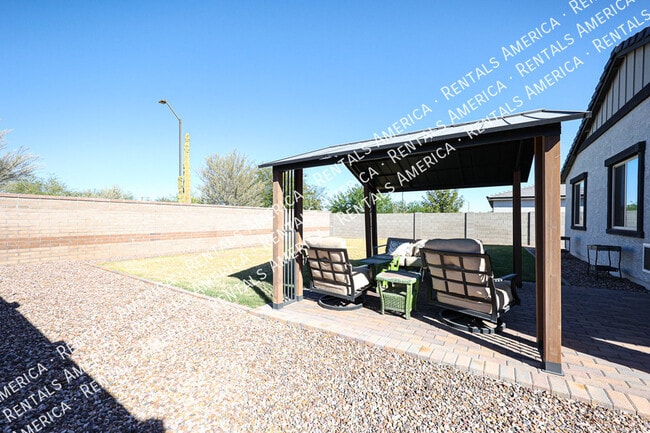 Building Photo - 13176 W Roy Rogers Rd