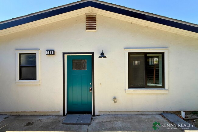Building Photo - 119 Franklin Ave