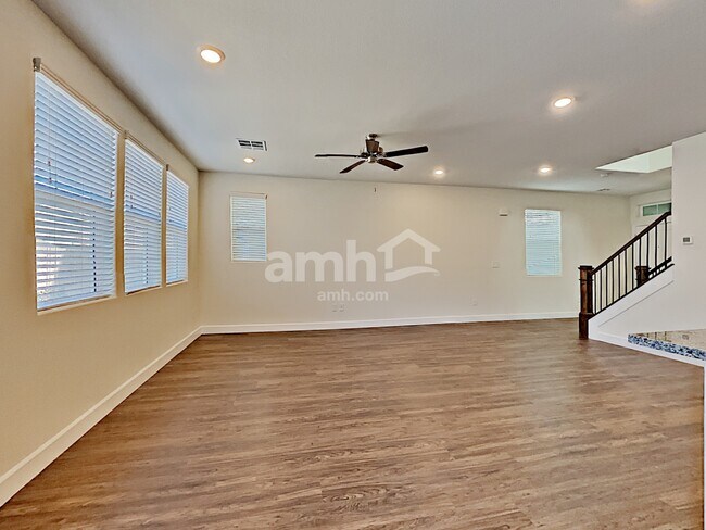Building Photo - 8133 Inhibition Ct