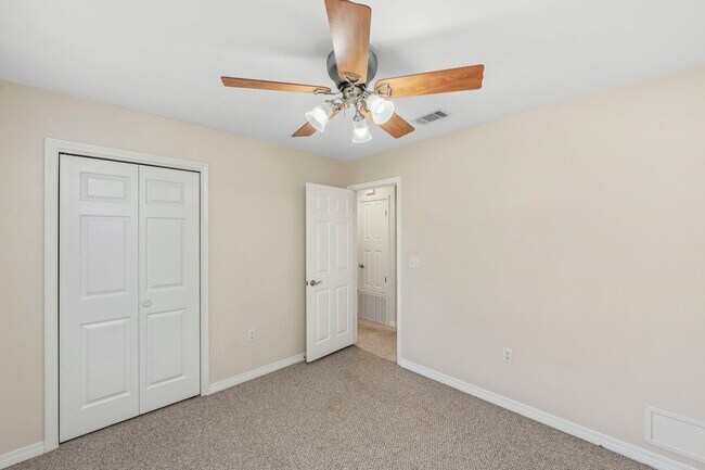 Building Photo - Updated 3BR in Bluewater Bay!!
