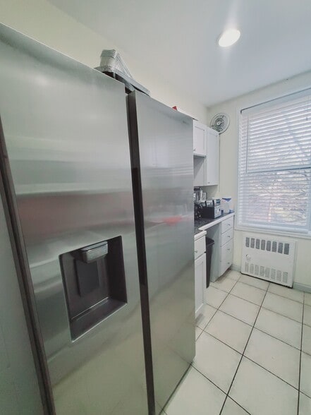 Building Photo - 7 4th St