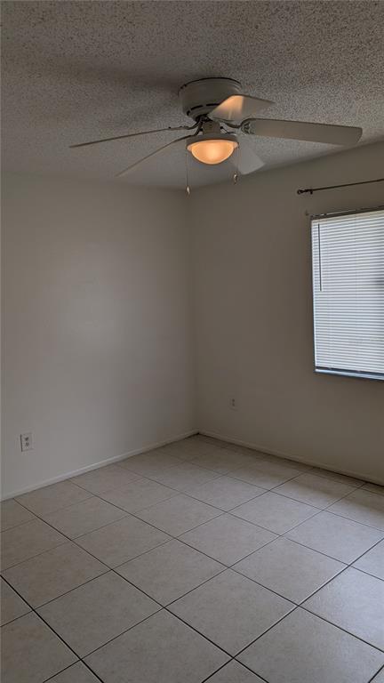 Building Photo - 2704 Tally Ho Ave