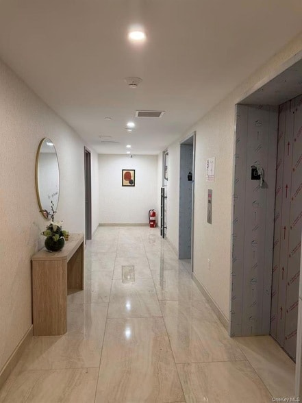 Building Photo - 33-71 Prince Street Unit 6L