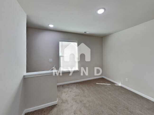 Building Photo - 5617 Newton Creek Dr