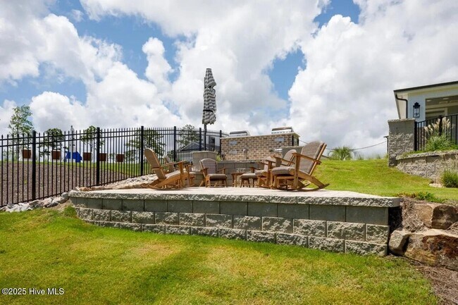 Building Photo - 4568 Tides Wy