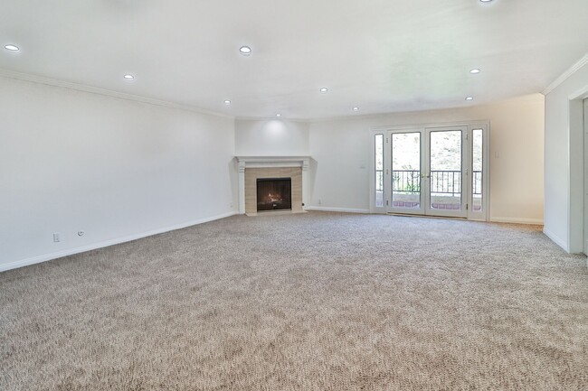 Building Photo - MOVE-IN READY, Bell Canyon 4BR w/views + o...