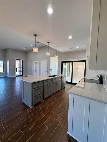 Building Photo - 2713 Stone Briar Dr