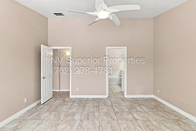 Building Photo - 3876 Waynesvill St