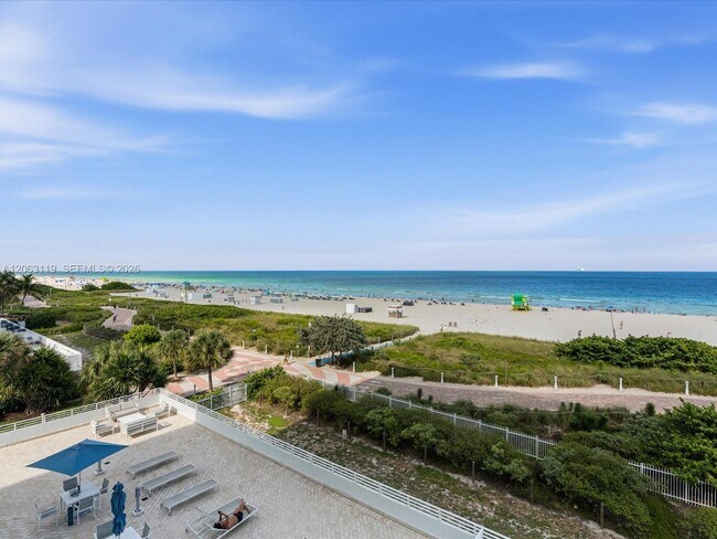 Building Photo - 345 Ocean Dr