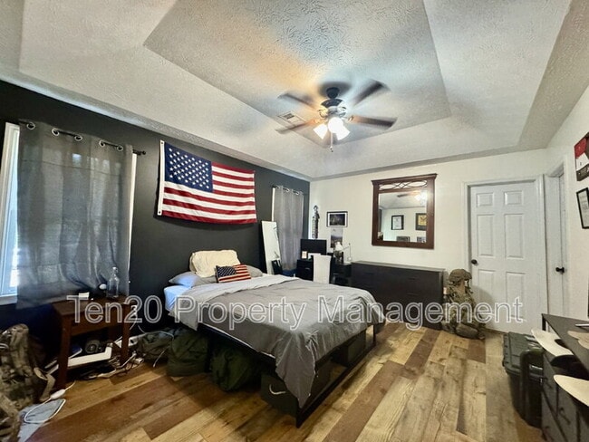 Building Photo - 173 Lee Rd 508