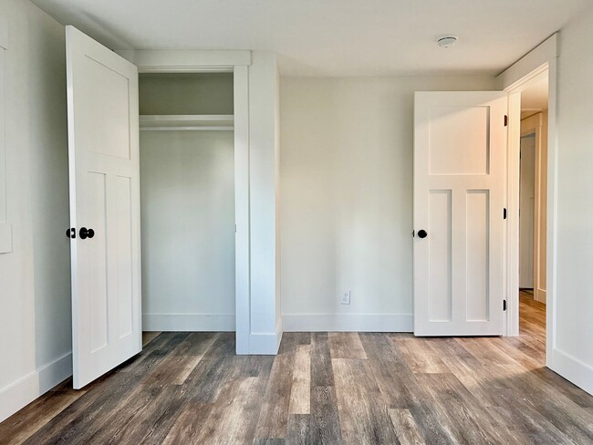 Building Photo - Fresh, Fun & Close to Elk Lake