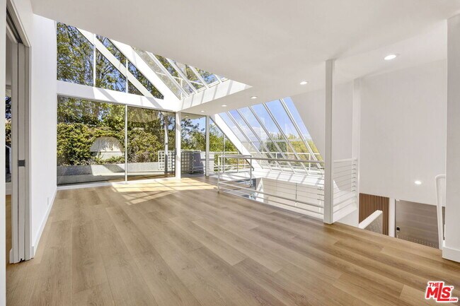 Building Photo - 4051 Weslin Ave