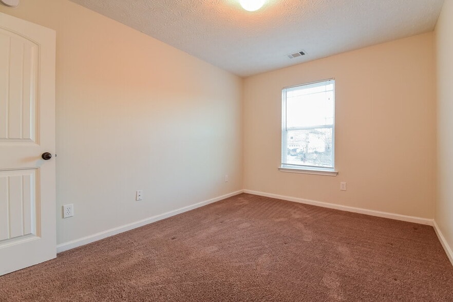 Building Photo - 100 Wexford Way