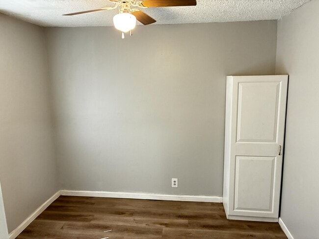 Building Photo - 1415 Lila Ave