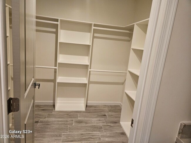 Building Photo - 2817 N 71st Pl