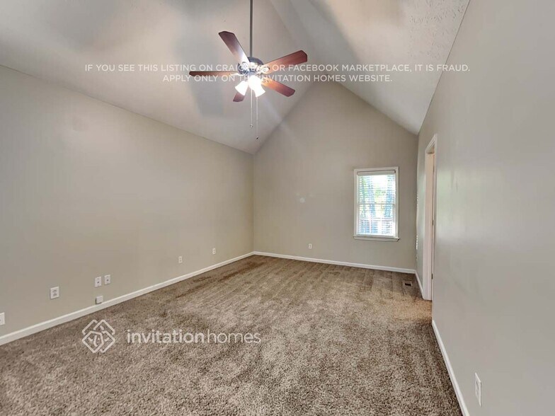 Building Photo - 980 Burning Bush Dr