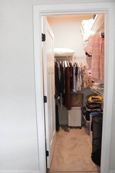 Building Photo - 152 Spring Grove Way