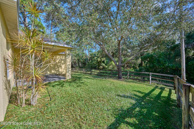 Building Photo - 9086 107th Ct